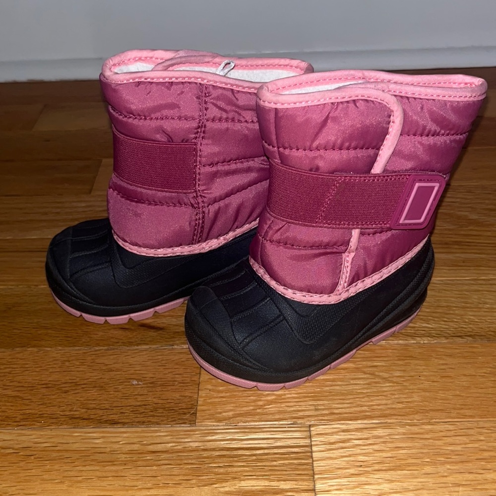 Girl snow boots🩷